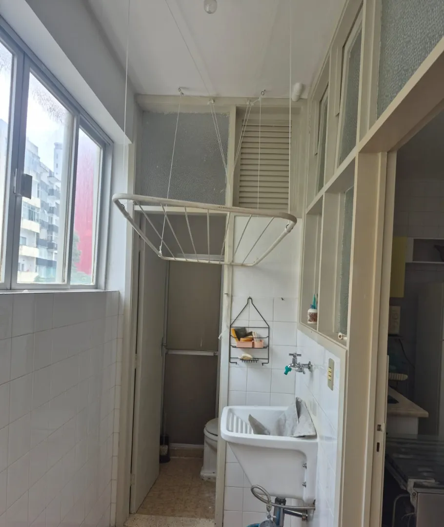 APARTAMENTO 3 QUARTOS SU&Iacute;TE DEPEND&Ecirc;NCIA GARAGEM ELEVADOR &Agrave; VENDA NA GRA&Ccedil;A Rua Professor Martagão Gesteira Salvador - 