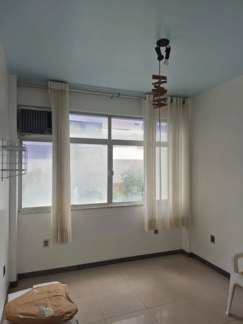 APARTAMENTO 3 QUARTOS SU&Iacute;TE DEPEND&Ecirc;NCIA GARAGEM ELEVADOR &Agrave; VENDA NA GRA&Ccedil;A Rua Professor Martagão Gesteira Salvador - 