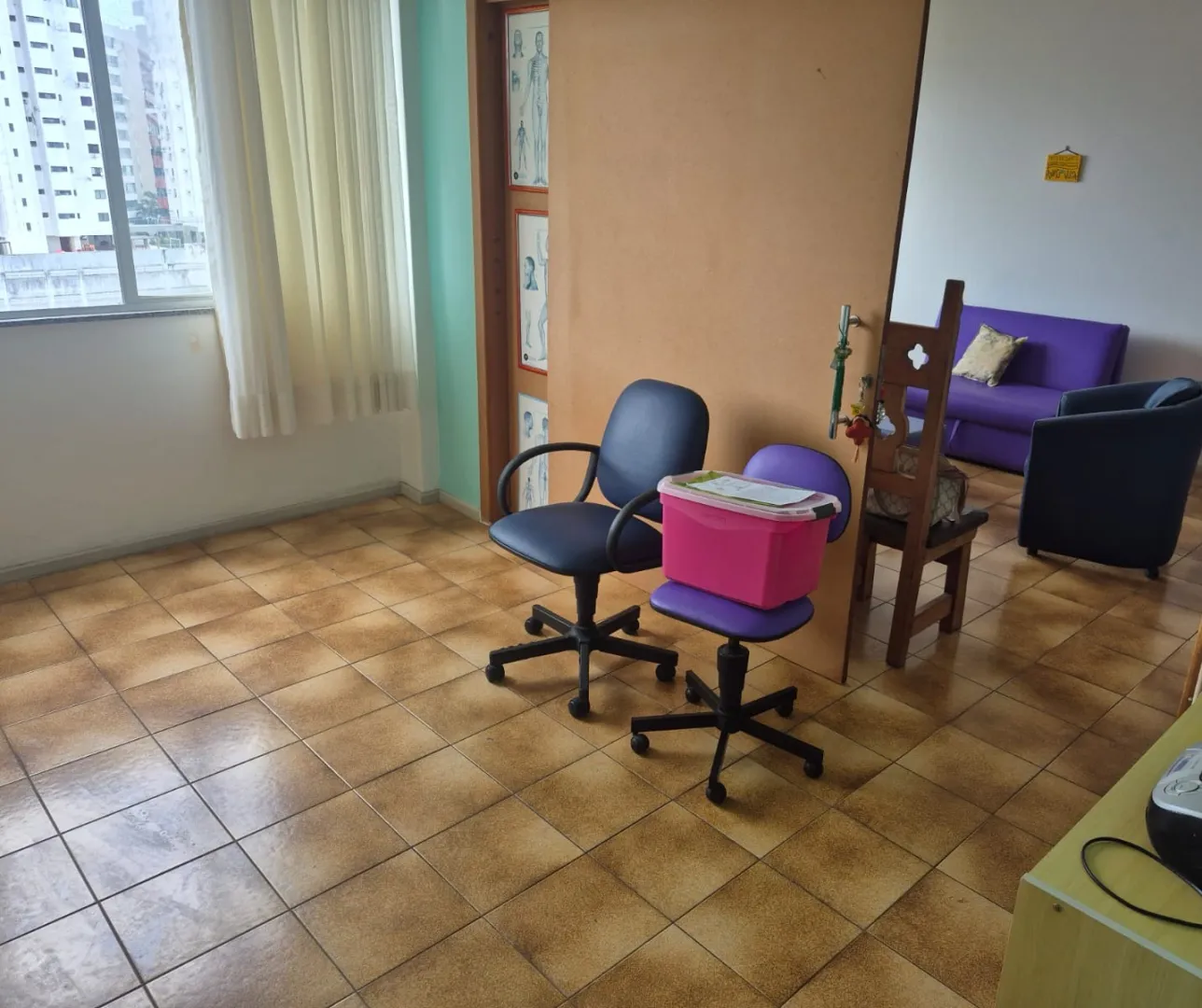 APARTAMENTO 3 QUARTOS SU&Iacute;TE DEPEND&Ecirc;NCIA GARAGEM ELEVADOR &Agrave; VENDA NA GRA&Ccedil;A Rua Professor Martagão Gesteira Salvador - 