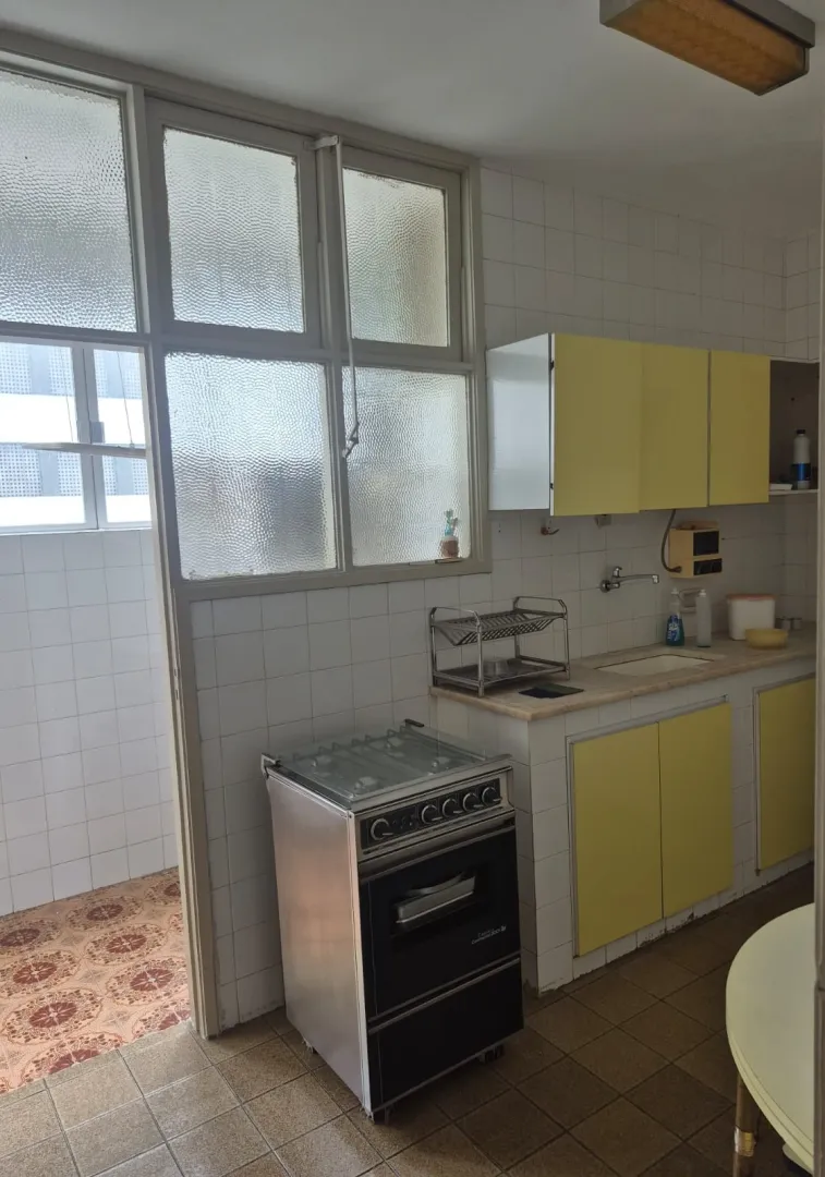 APARTAMENTO 3 QUARTOS SU&Iacute;TE DEPEND&Ecirc;NCIA GARAGEM ELEVADOR &Agrave; VENDA NA GRA&Ccedil;A Rua Professor Martagão Gesteira Salvador - 