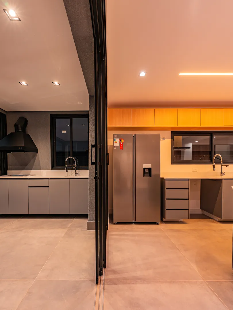 CASA NOVA E MODERNA NO ALPHAVILLE 4 COM 4 SU&Iacute;TES E 317 M&sup2; Avenida Yojiro Takaoka Santana de Parnaíba - 