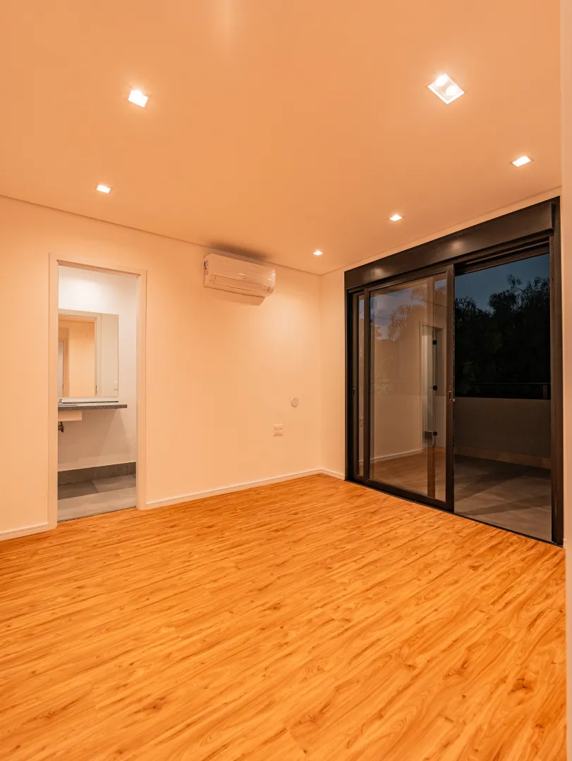 CASA NOVA E MODERNA NO ALPHAVILLE 4 COM 4 SU&Iacute;TES E 317 M&sup2; Avenida Yojiro Takaoka Santana de Parnaíba - 