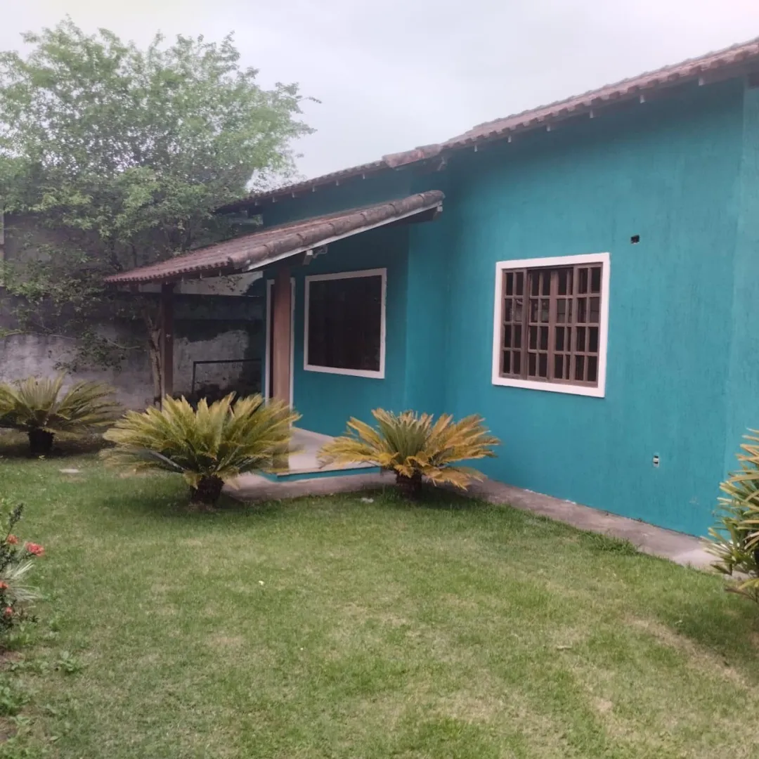 Casa &agrave; Venda em Guapimirim | 2 Quartos sendo 1 Su&iacute;te | 2 Vagas Rua Alegre Guapimirim - 