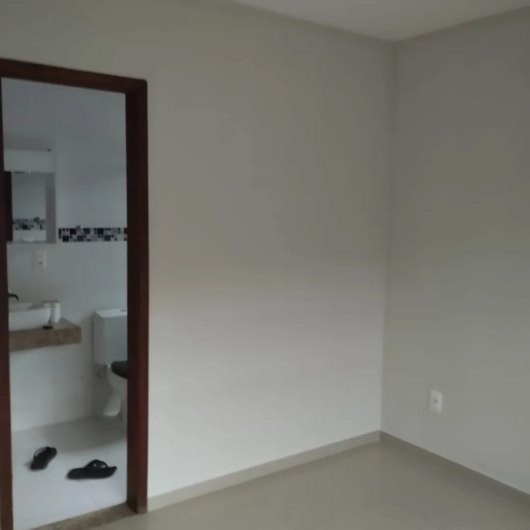 Casa &agrave; Venda em Guapimirim | 2 Quartos sendo 1 Su&iacute;te | 2 Vagas Rua Alegre Guapimirim - 