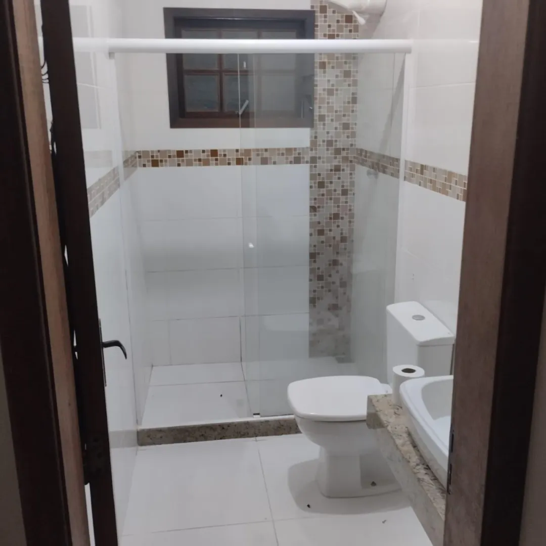 Casa &agrave; Venda em Guapimirim | 2 Quartos sendo 1 Su&iacute;te | 2 Vagas Rua Alegre Guapimirim - 