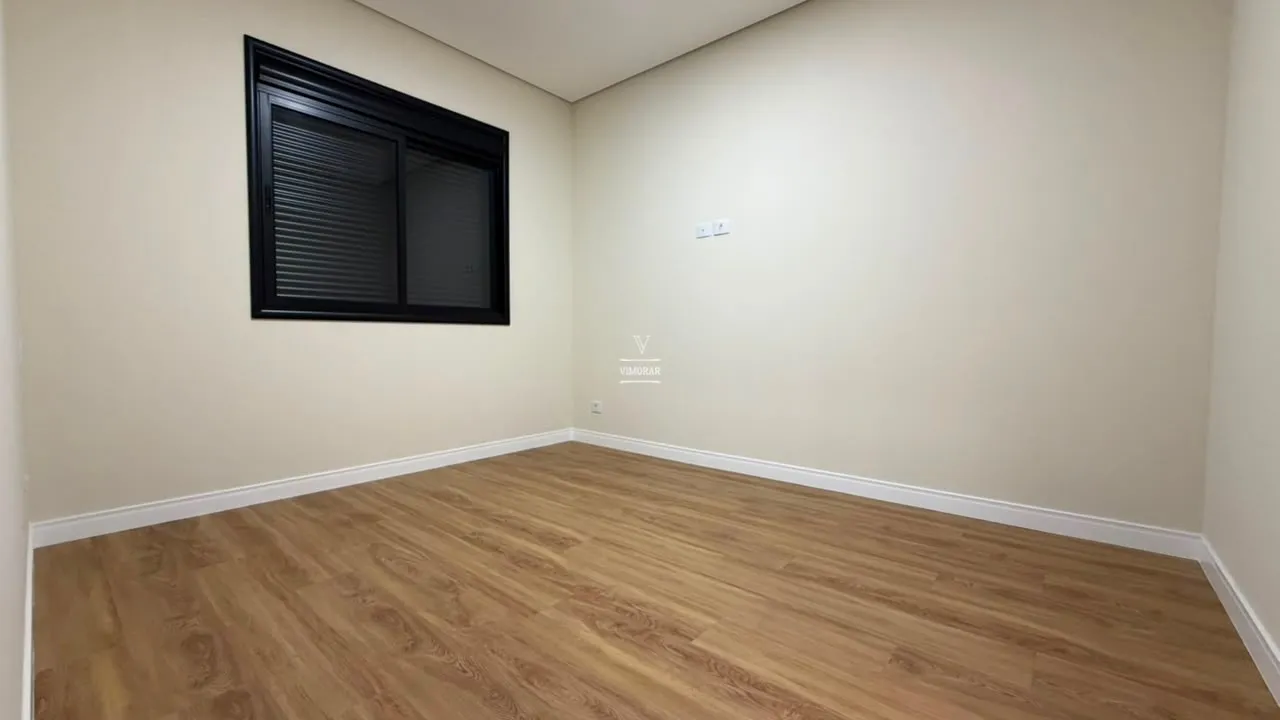 Casa em condom&iacute;nio 3 su&iacute;tes + 3 vagas de garagem  Mogi das Cruzes - 