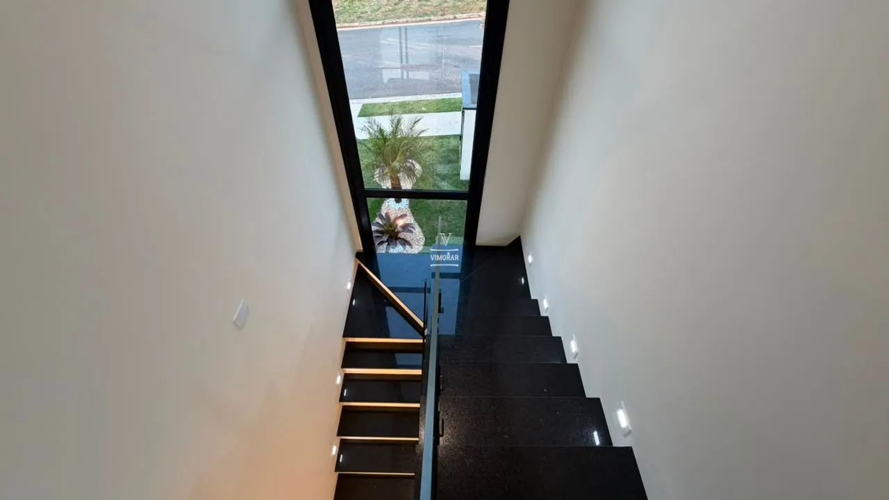 Casa em condom&iacute;nio 3 su&iacute;tes + 3 vagas de garagem  Mogi das Cruzes - 