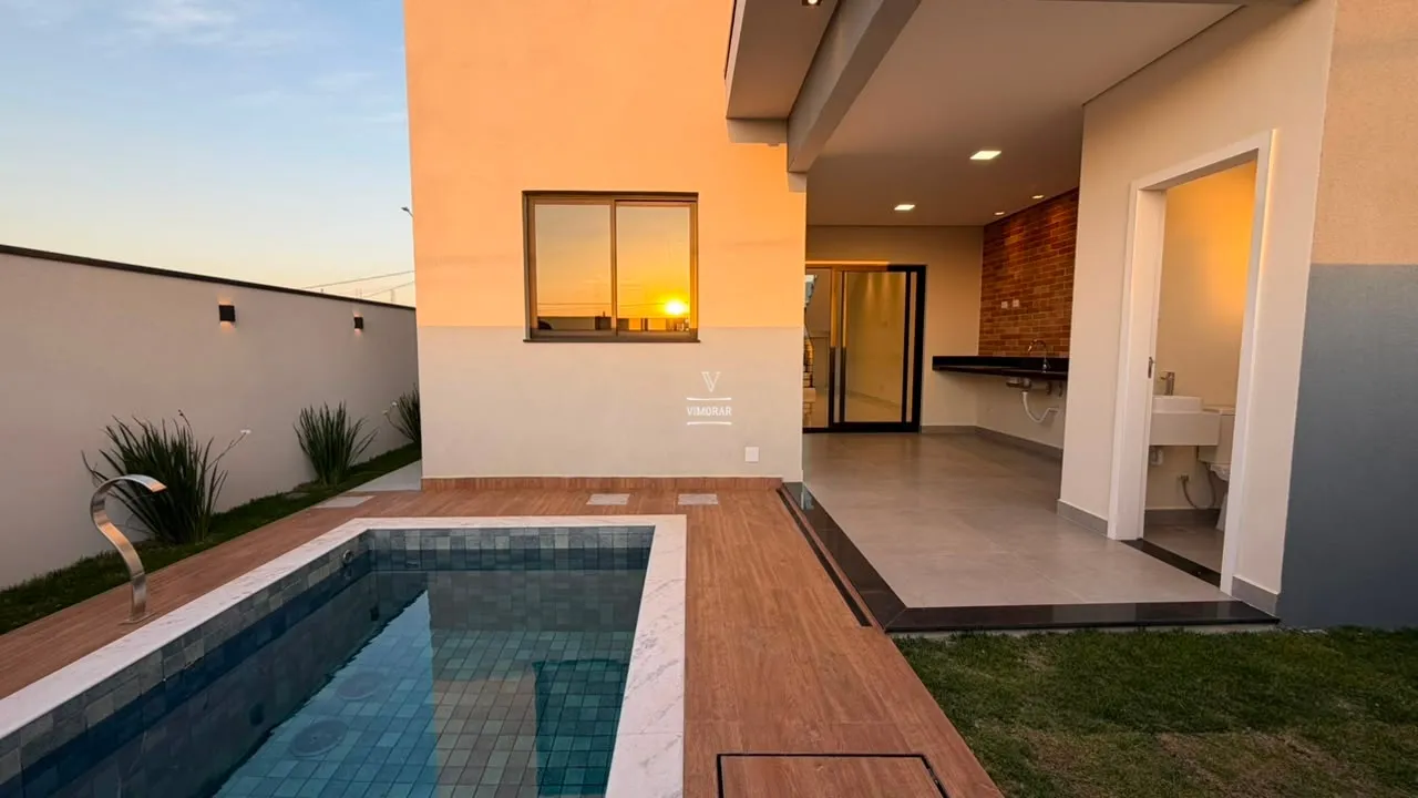 Casa em condom&iacute;nio 3 su&iacute;tes + 3 vagas de garagem  Mogi das Cruzes - 