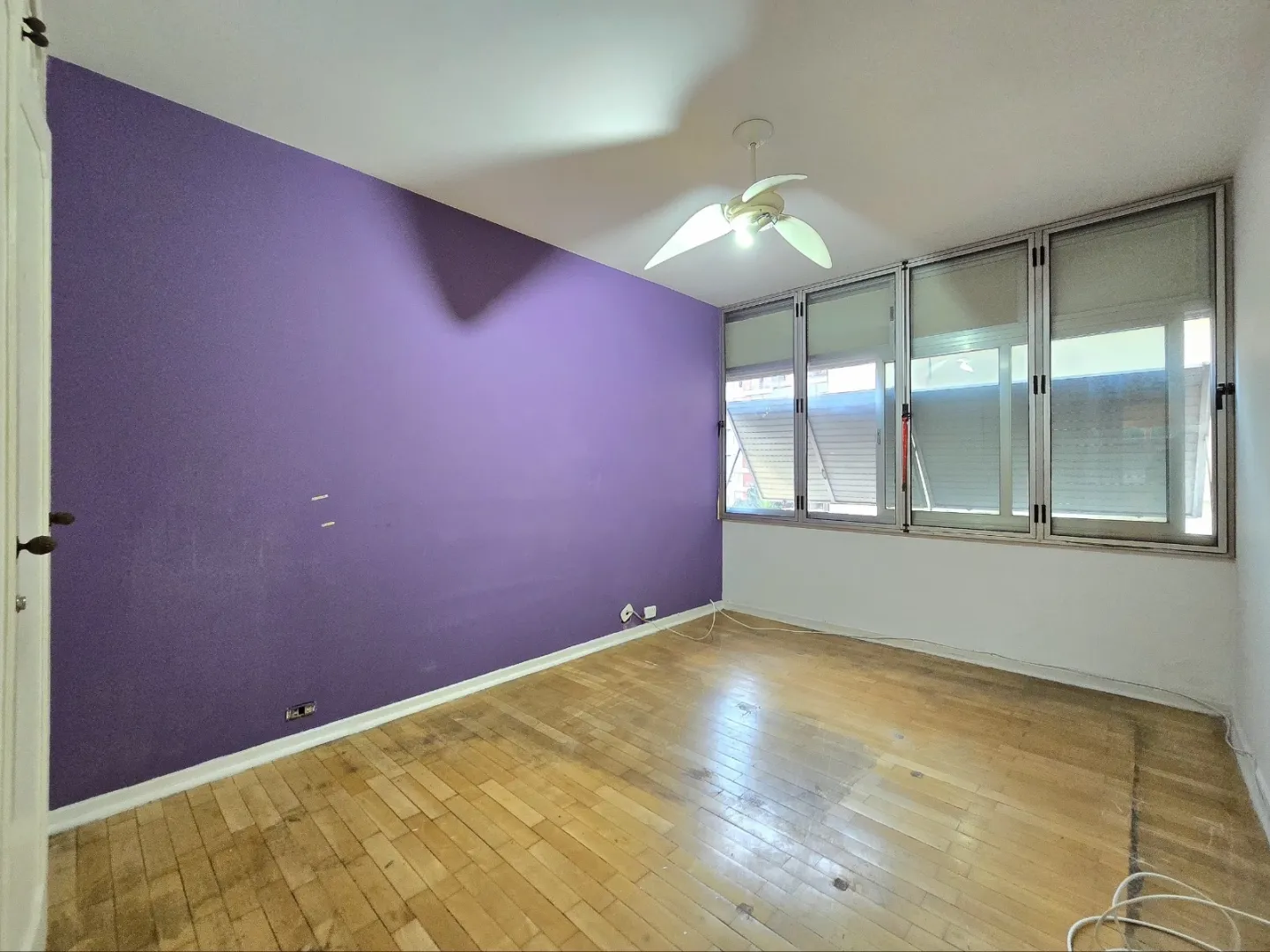 ALUGO APARTAMENTO 2 QUADRAS DA PAULISTA &ndash; 137M2 Rua Maria Figueiredo São Paulo - 