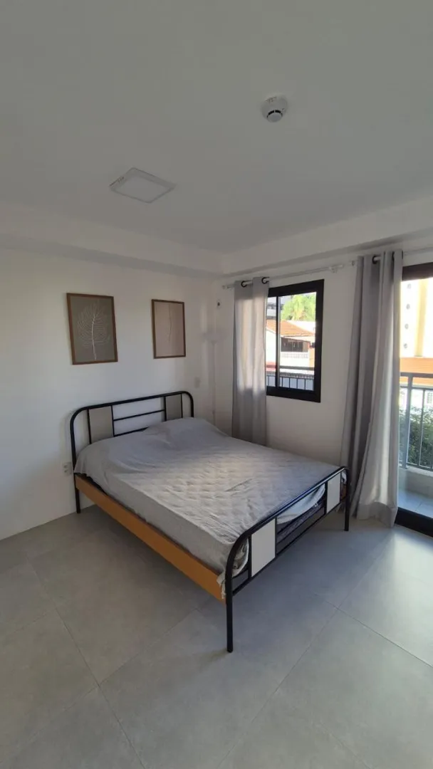ALUGA-SE STUDIO DE 25M&sup2; MOBILIADO &ndash; PR&Oacute;XIMO &Agrave; PUC-SP! PRONTO PARA MORAR Rua Ministro Godói São Paulo - 