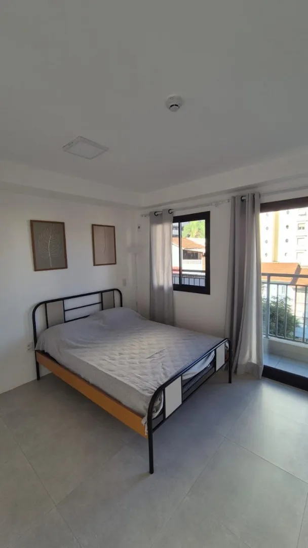 ALUGA-SE STUDIO DE 25M&sup2; MOBILIADO &ndash; PR&Oacute;XIMO &Agrave; PUC-SP! PRONTO PARA MORAR Rua Ministro Godói São Paulo - 