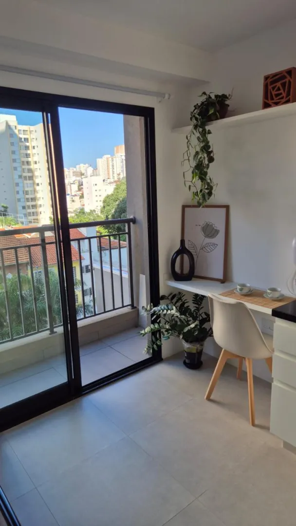 ALUGA-SE STUDIO DE 25M&sup2; MOBILIADO &ndash; PR&Oacute;XIMO &Agrave; PUC-SP! PRONTO PARA MORAR Rua Ministro Godói São Paulo - 