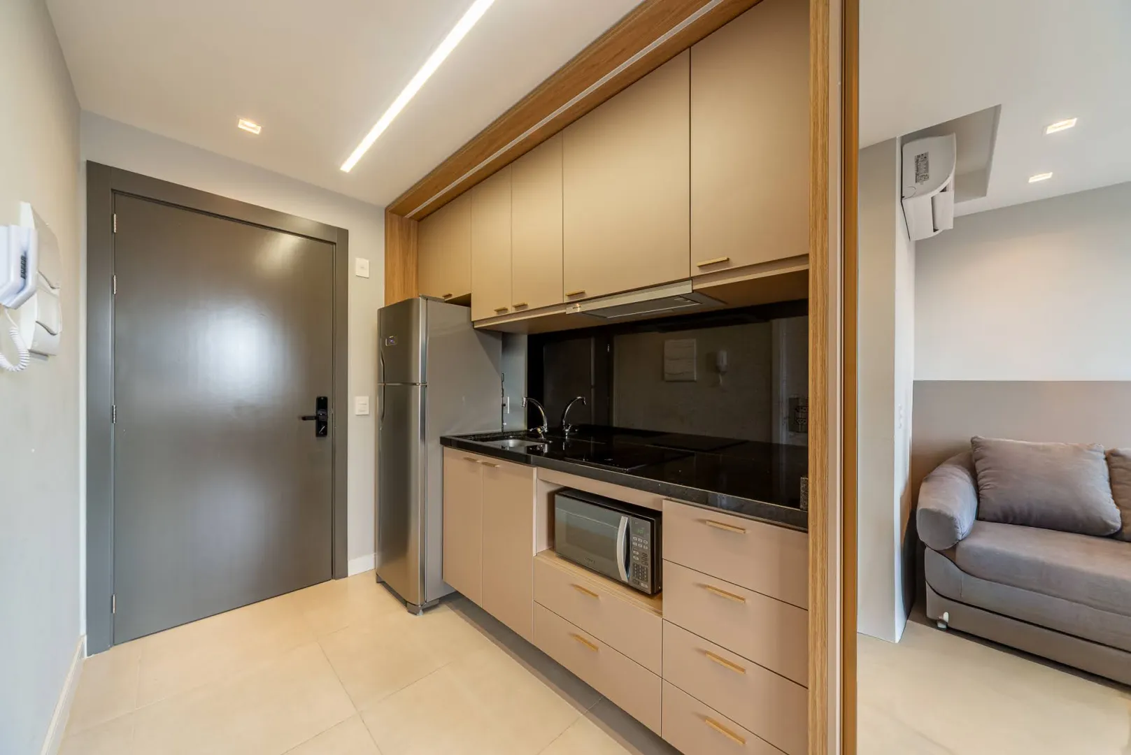 R$ 670.000 - CARLOS GOMES SQUARE - ALTO PADR&Atilde;O - LINDO LOFT - MOBILIADO - 27M2 Alameda Alceu Wamosy Porto Alegre - 