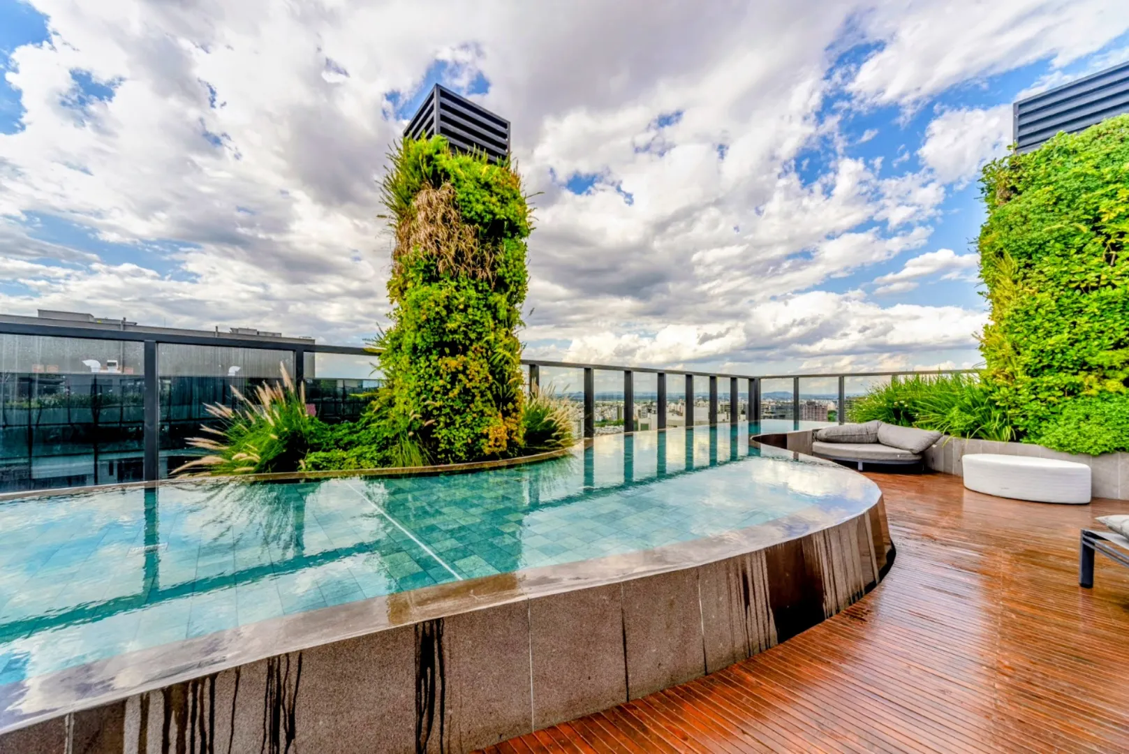 R$ 670.000 - CARLOS GOMES SQUARE - ALTO PADR&Atilde;O - LINDO LOFT - MOBILIADO - 27M2 Alameda Alceu Wamosy Porto Alegre - 