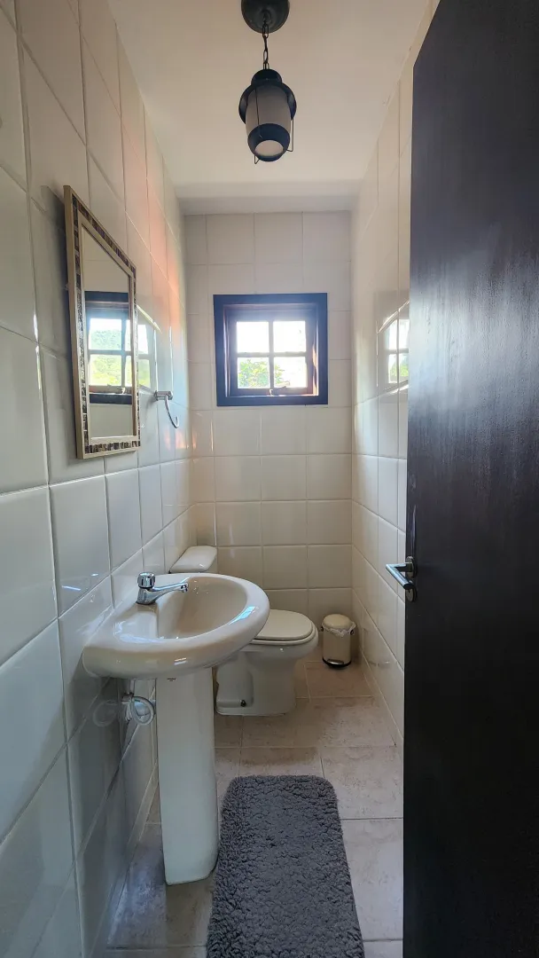 Casa duplex em condom&iacute;nio na Serra &ndash; conforto, lazer e natureza em Guapimirim!  Guapimirim - 