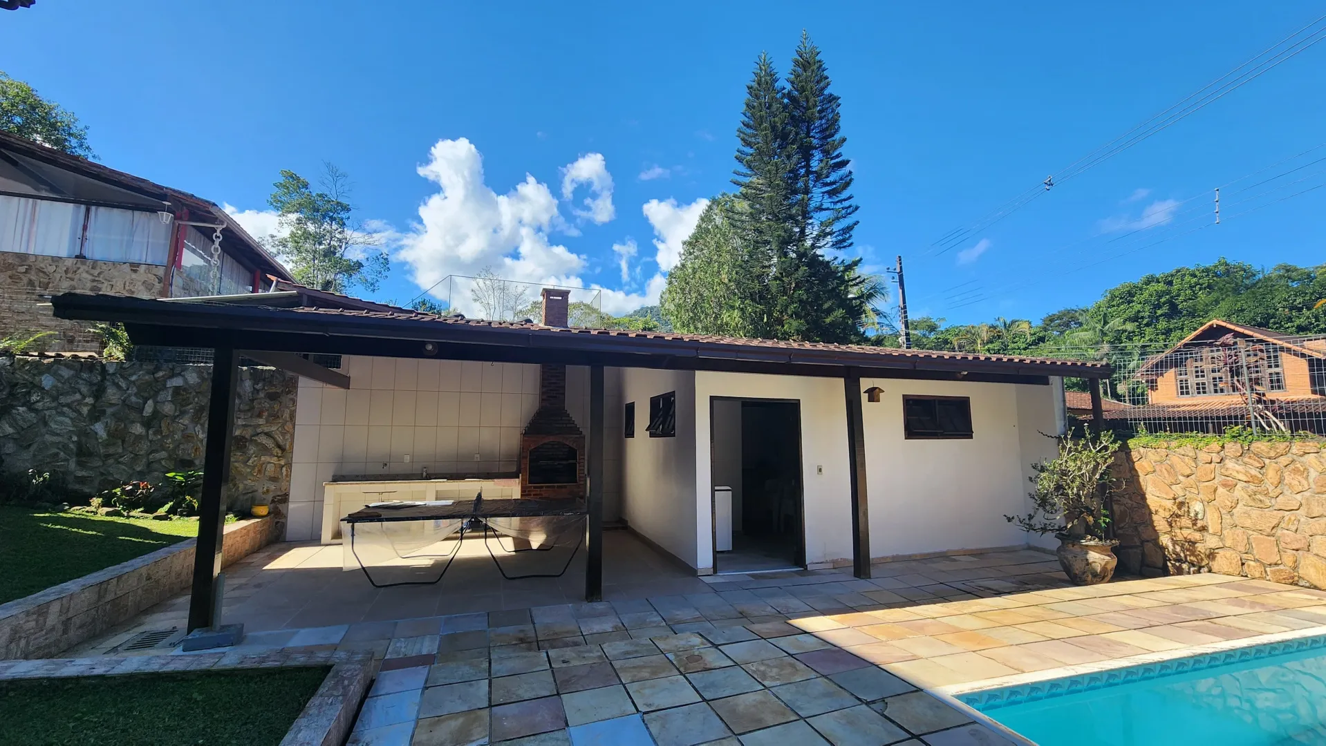 Casa duplex em condom&iacute;nio na Serra &ndash; conforto, lazer e natureza em Guapimirim!  Guapimirim - 