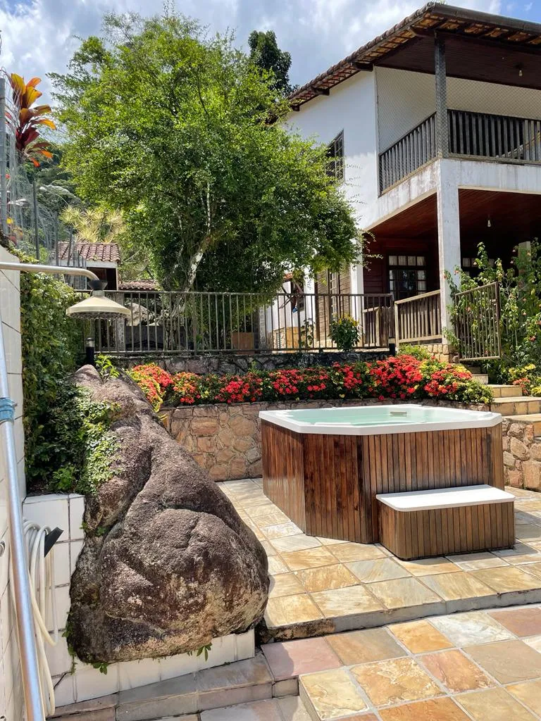 Casa duplex em condom&iacute;nio na Serra &ndash; conforto, lazer e natureza em Guapimirim!  Guapimirim - 