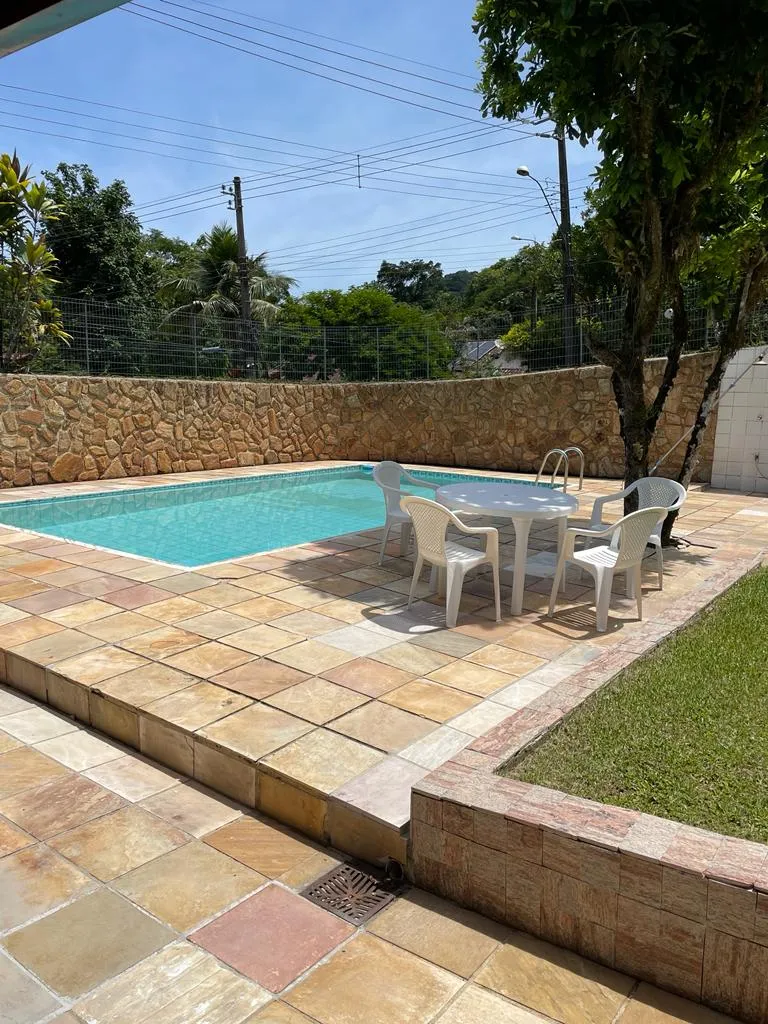 Casa duplex em condom&iacute;nio na Serra &ndash; conforto, lazer e natureza em Guapimirim!  Guapimirim - 