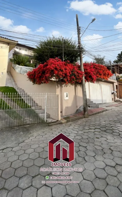 Casa com Vista Mar à Venda no Bairro no centro Histórico de São José / SC Brasil