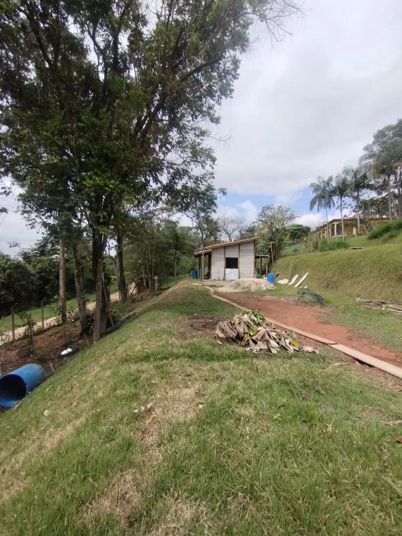 Ch&aacute;cara &agrave; venda no Bosque do Jaguari  Igaratá - 