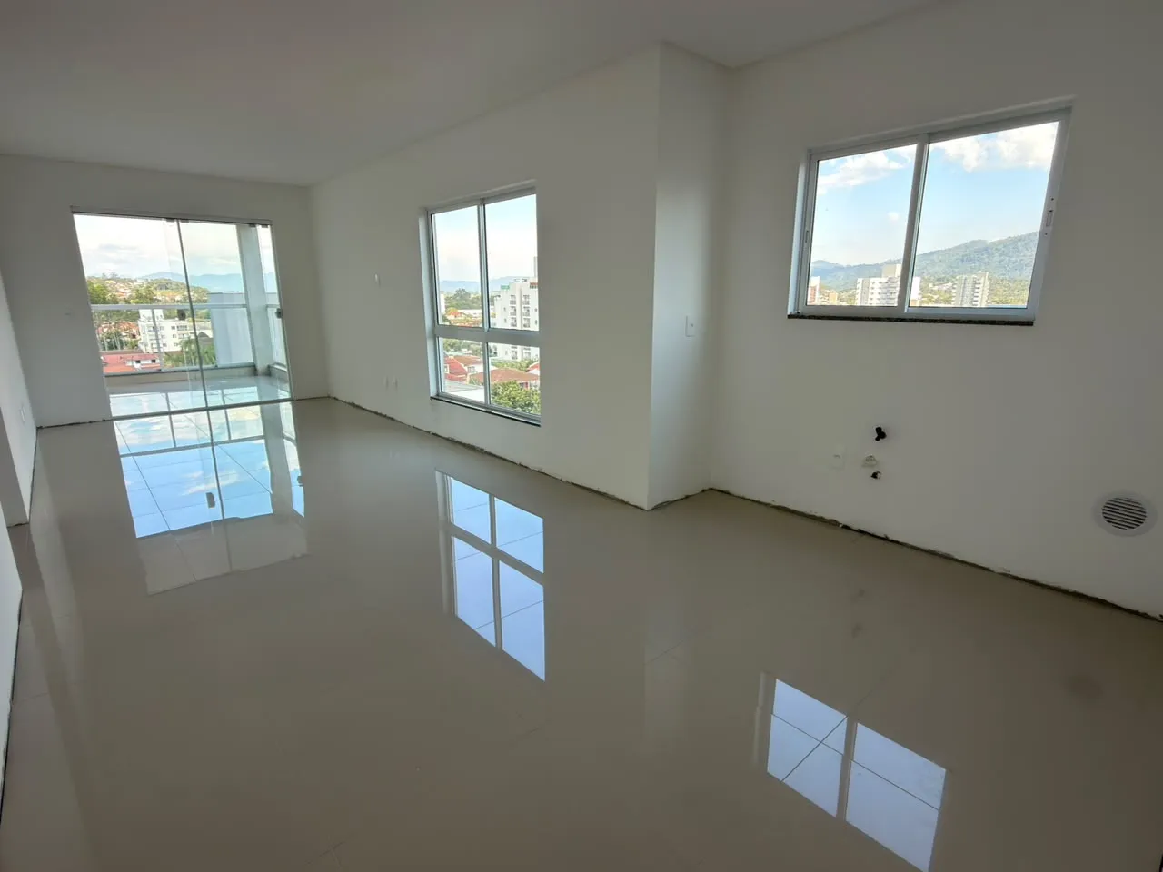 apartamento 3 quartos sendo uma suite ,2 vagas de garagem Rua Chile Timbó - 