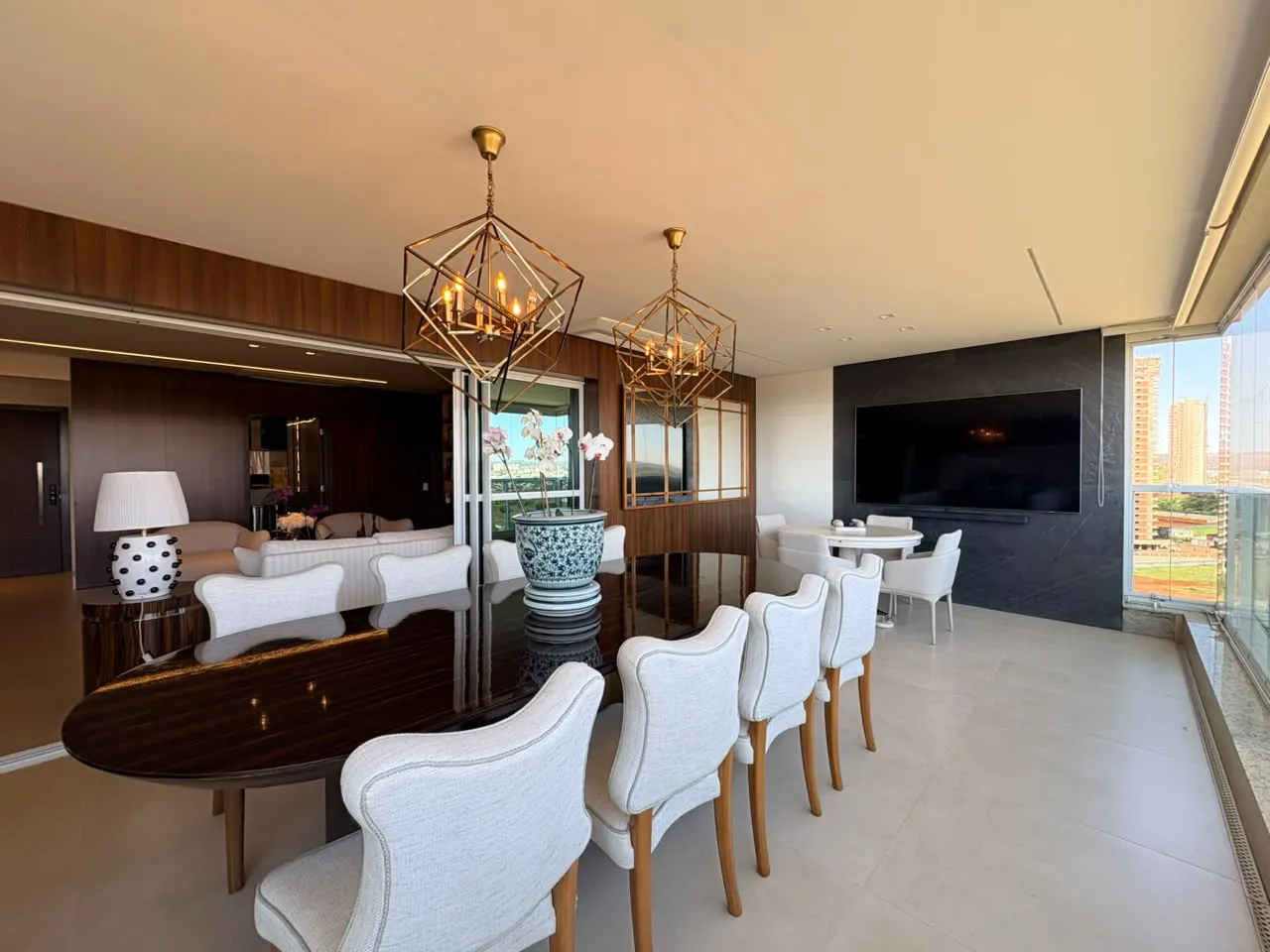 Apartamento &agrave; Venda no Edif&iacute;cio Vancouver, 237 m&sup2;, 3 Su&iacute;tes e 3 Vagas &ndash; Ribeir&atilde;o Preto/SP Rua Doutor Professor Pier Luigi Castelfranchi Ribeirão Preto - 
