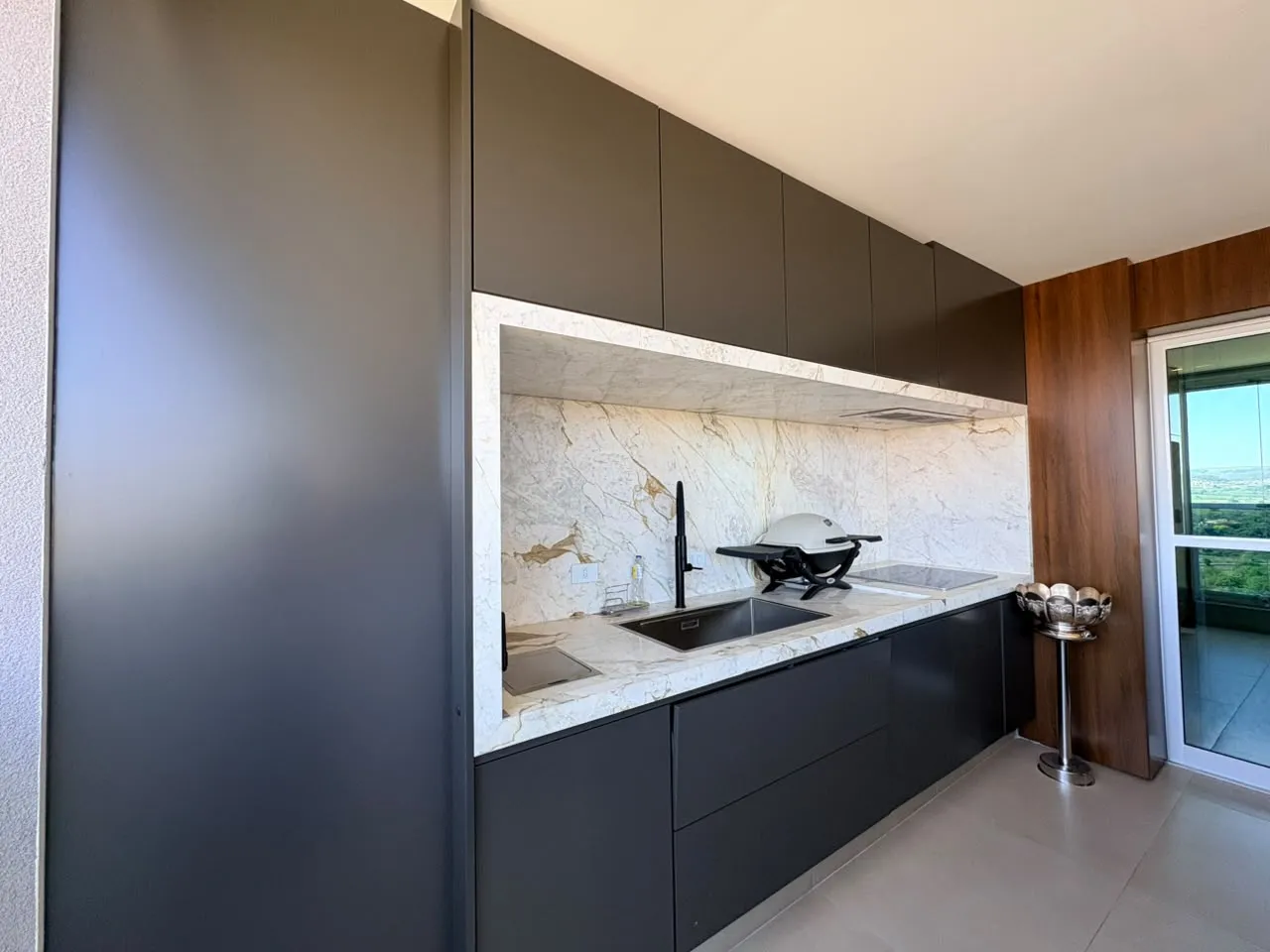 Apartamento &agrave; Venda no Edif&iacute;cio Vancouver, 237 m&sup2;, 3 Su&iacute;tes e 3 Vagas &ndash; Ribeir&atilde;o Preto/SP Rua Doutor Professor Pier Luigi Castelfranchi Ribeirão Preto - 