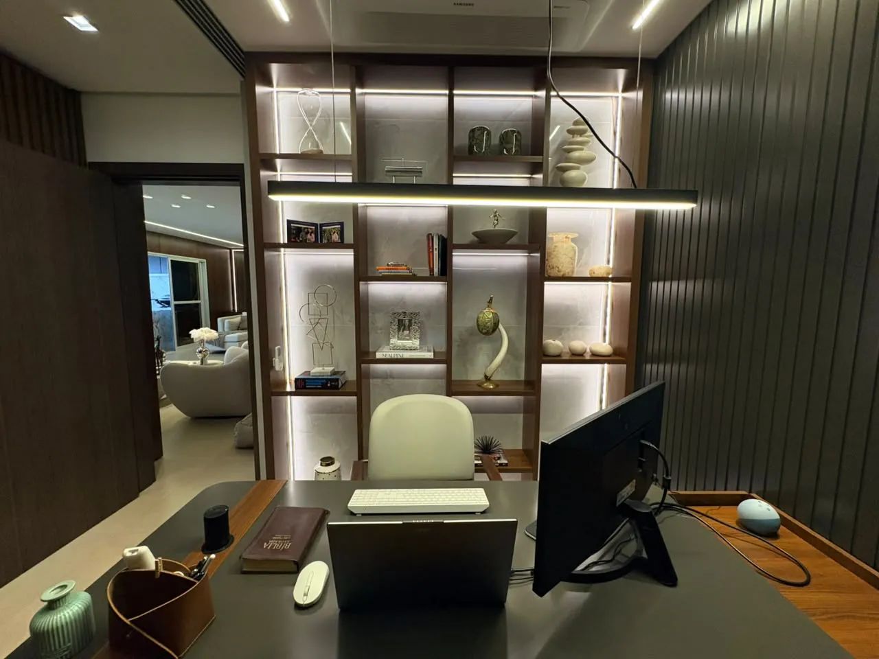 Apartamento &agrave; Venda no Edif&iacute;cio Vancouver, 237 m&sup2;, 3 Su&iacute;tes e 3 Vagas &ndash; Ribeir&atilde;o Preto/SP Rua Doutor Professor Pier Luigi Castelfranchi Ribeirão Preto - 