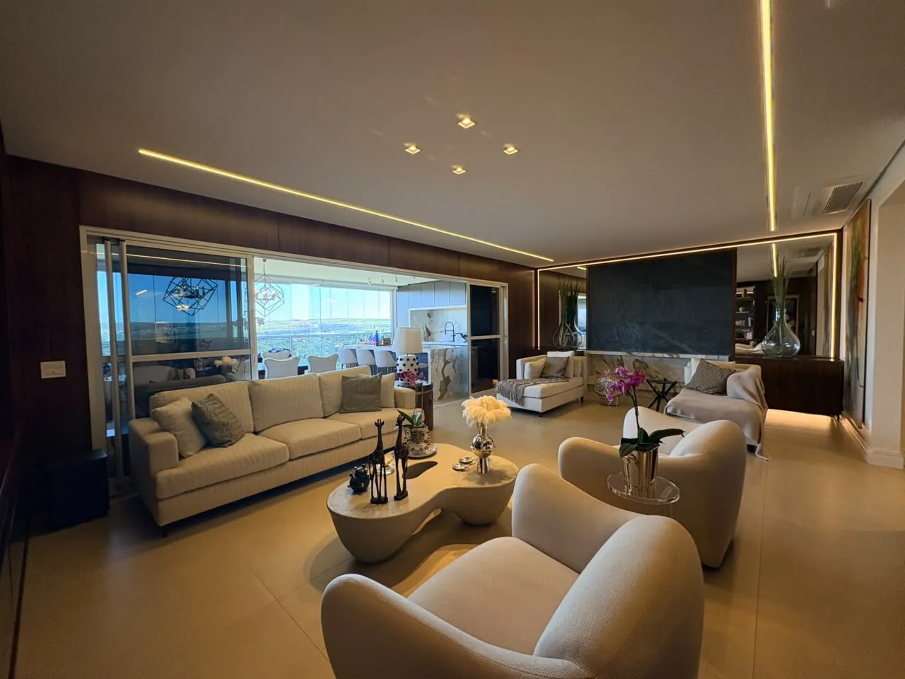 Apartamento &agrave; Venda no Edif&iacute;cio Vancouver, 237 m&sup2;, 3 Su&iacute;tes e 3 Vagas &ndash; Ribeir&atilde;o Preto/SP Rua Doutor Professor Pier Luigi Castelfranchi Ribeirão Preto - 