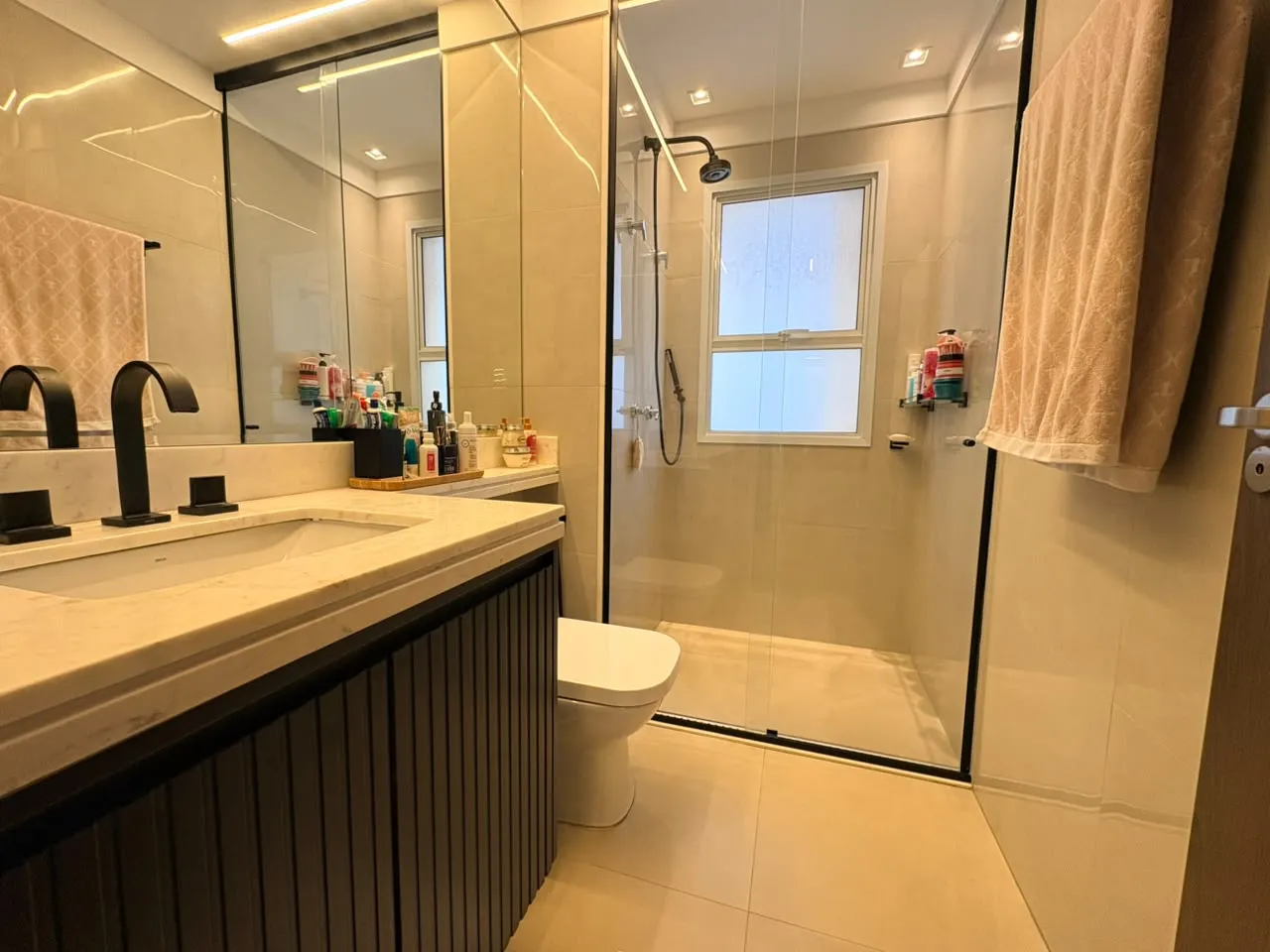 Apartamento &agrave; Venda no Edif&iacute;cio Vancouver, 237 m&sup2;, 3 Su&iacute;tes e 3 Vagas &ndash; Ribeir&atilde;o Preto/SP Rua Doutor Professor Pier Luigi Castelfranchi Ribeirão Preto - 