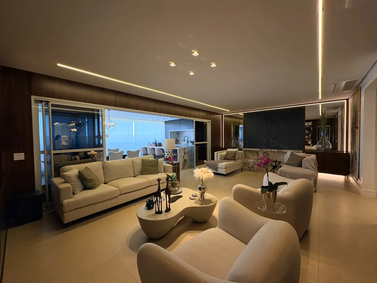 Apartamento &agrave; Venda no Edif&iacute;cio Vancouver, 237 m&sup2;, 3 Su&iacute;tes e 3 Vagas &ndash; Ribeir&atilde;o Preto/SP Rua Doutor Professor Pier Luigi Castelfranchi Ribeirão Preto - 