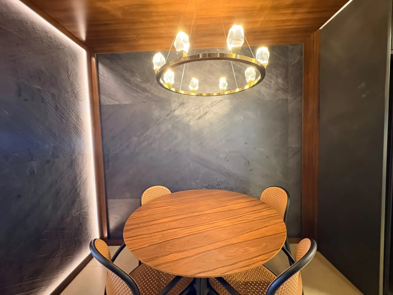 Apartamento &agrave; Venda no Edif&iacute;cio Vancouver, 237 m&sup2;, 3 Su&iacute;tes e 3 Vagas &ndash; Ribeir&atilde;o Preto/SP Rua Doutor Professor Pier Luigi Castelfranchi Ribeirão Preto - 