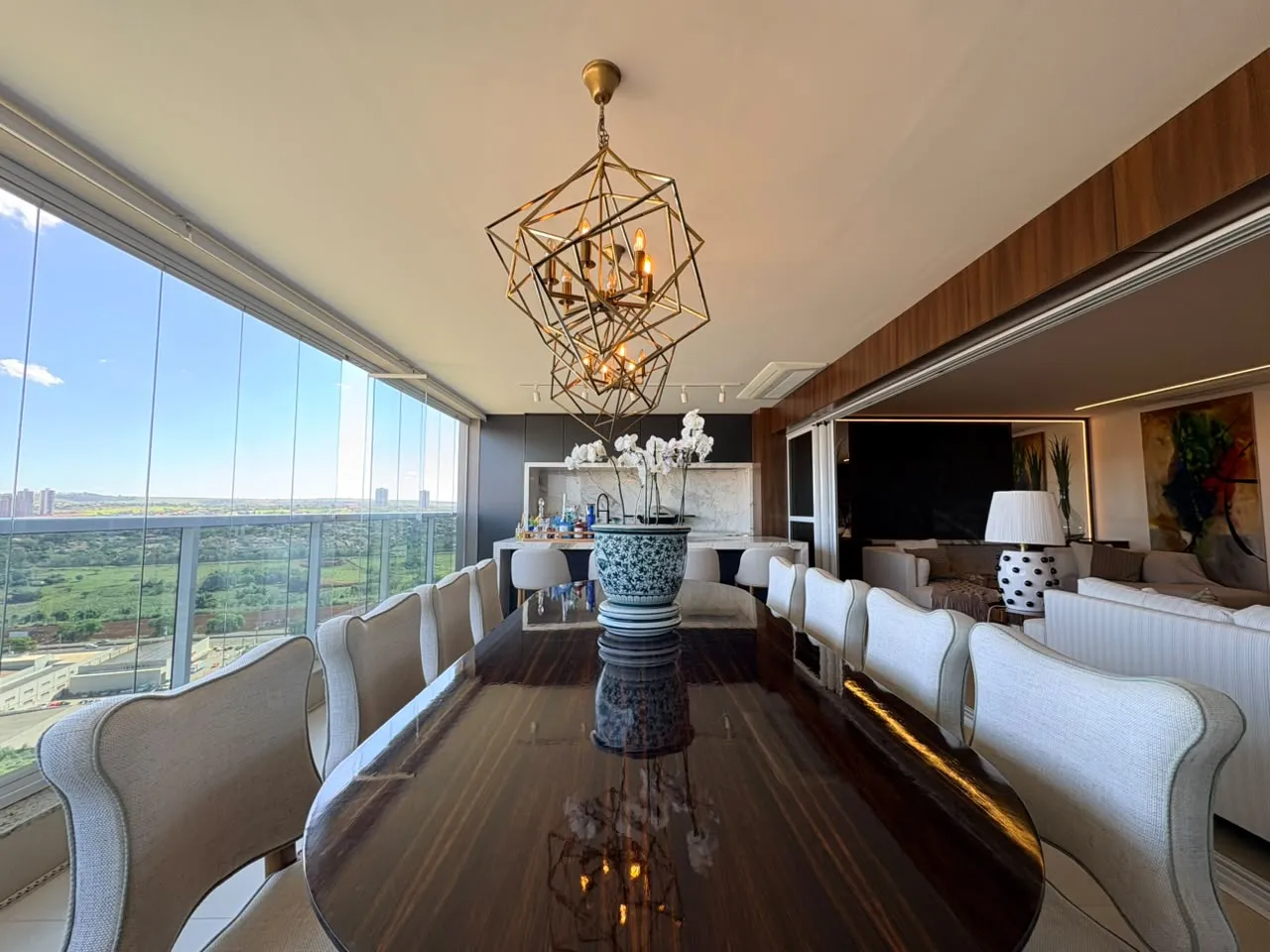 Apartamento &agrave; Venda no Edif&iacute;cio Vancouver, 237 m&sup2;, 3 Su&iacute;tes e 3 Vagas &ndash; Ribeir&atilde;o Preto/SP Rua Doutor Professor Pier Luigi Castelfranchi Ribeirão Preto - 