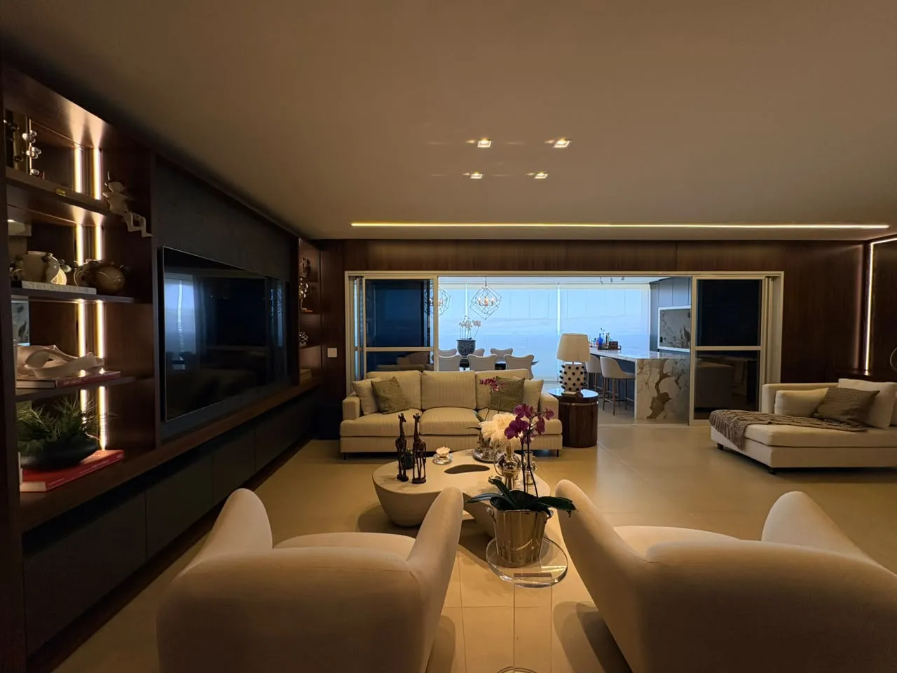 Apartamento &agrave; Venda no Edif&iacute;cio Vancouver, 237 m&sup2;, 3 Su&iacute;tes e 3 Vagas &ndash; Ribeir&atilde;o Preto/SP Rua Doutor Professor Pier Luigi Castelfranchi Ribeirão Preto - 