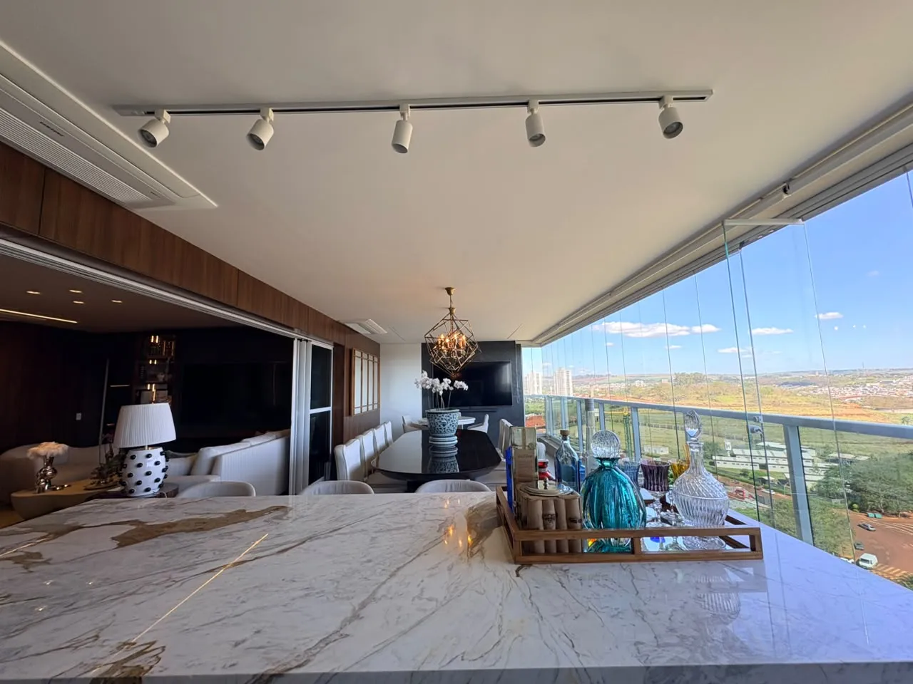Apartamento &agrave; Venda no Edif&iacute;cio Vancouver, 237 m&sup2;, 3 Su&iacute;tes e 3 Vagas &ndash; Ribeir&atilde;o Preto/SP Rua Doutor Professor Pier Luigi Castelfranchi Ribeirão Preto - 