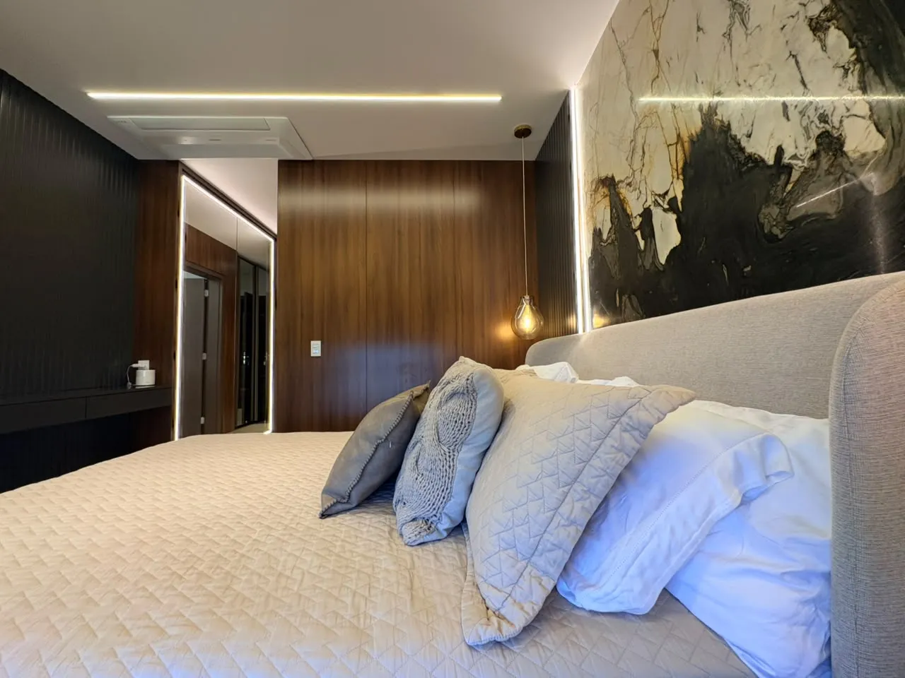 Apartamento &agrave; Venda no Edif&iacute;cio Vancouver, 237 m&sup2;, 3 Su&iacute;tes e 3 Vagas &ndash; Ribeir&atilde;o Preto/SP Rua Doutor Professor Pier Luigi Castelfranchi Ribeirão Preto - 