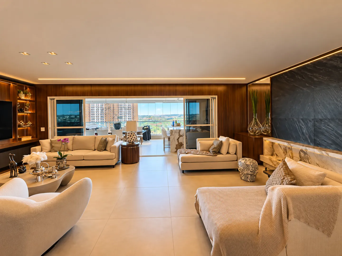 Apartamento &agrave; Venda no Edif&iacute;cio Vancouver, 237 m&sup2;, 3 Su&iacute;tes e 3 Vagas &ndash; Ribeir&atilde;o Preto/SP Rua Doutor Professor Pier Luigi Castelfranchi Ribeirão Preto - 