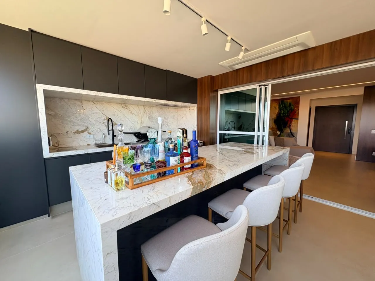 Apartamento &agrave; Venda no Edif&iacute;cio Vancouver, 237 m&sup2;, 3 Su&iacute;tes e 3 Vagas &ndash; Ribeir&atilde;o Preto/SP Rua Doutor Professor Pier Luigi Castelfranchi Ribeirão Preto - 