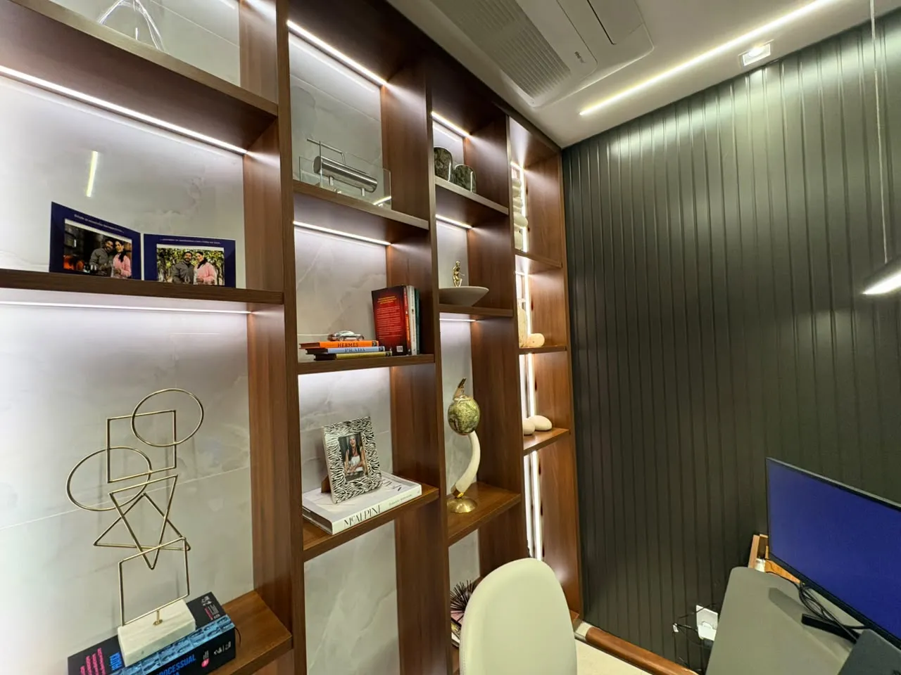 Apartamento &agrave; Venda no Edif&iacute;cio Vancouver, 237 m&sup2;, 3 Su&iacute;tes e 3 Vagas &ndash; Ribeir&atilde;o Preto/SP Rua Doutor Professor Pier Luigi Castelfranchi Ribeirão Preto - 