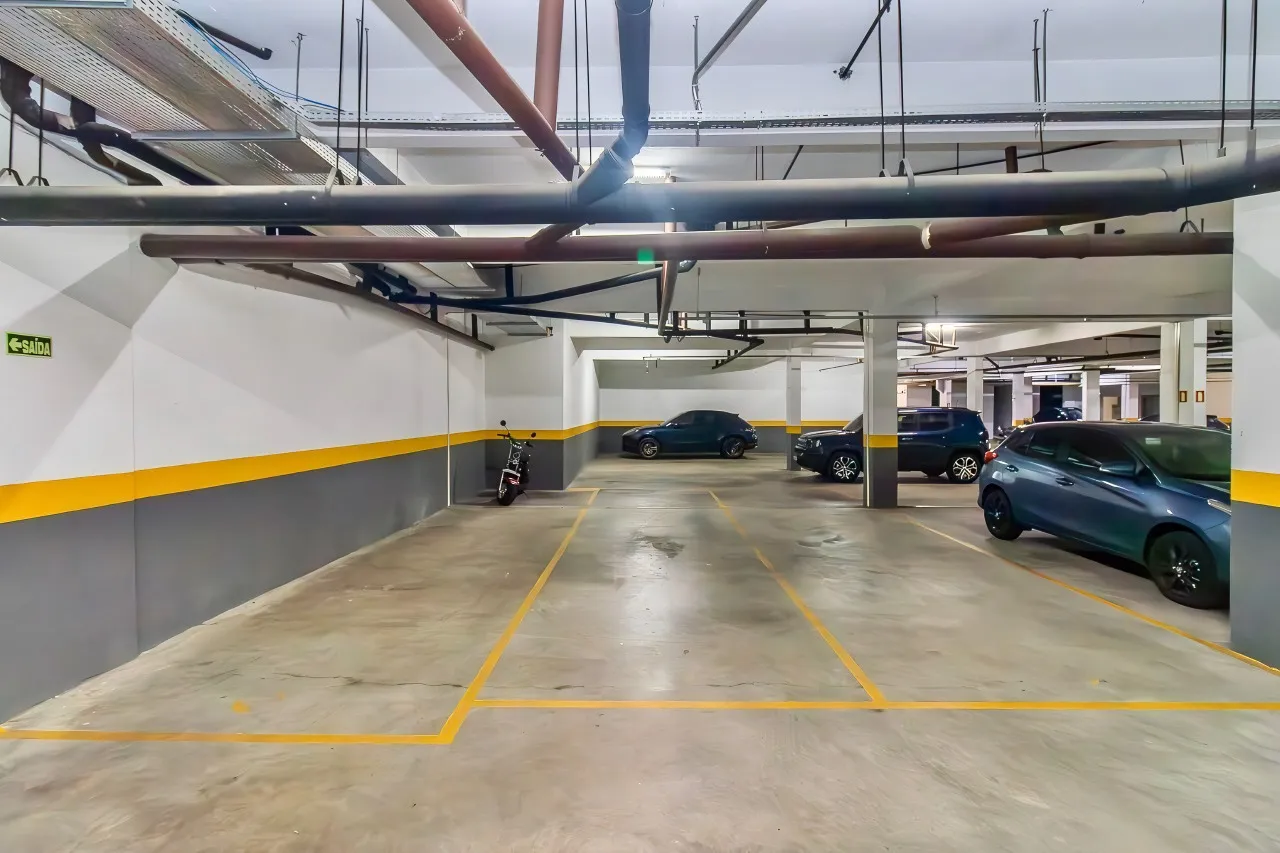 R$ 1.380.000 - EXCELENTE APARTAMENTO - 134M2 - 3 DORM - 2 SU&Iacute;TES - 4 VAGAS - DEP&Oacute;SITO Rua Araruama Porto Alegre - 