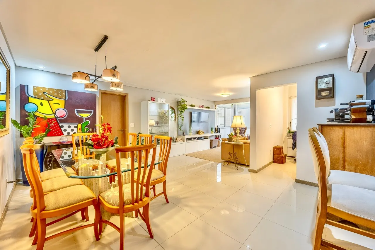 R$ 1.380.000 - EXCELENTE APARTAMENTO - 134M2 - 3 DORM - 2 SU&Iacute;TES - 4 VAGAS - DEP&Oacute;SITO Rua Araruama Porto Alegre - 