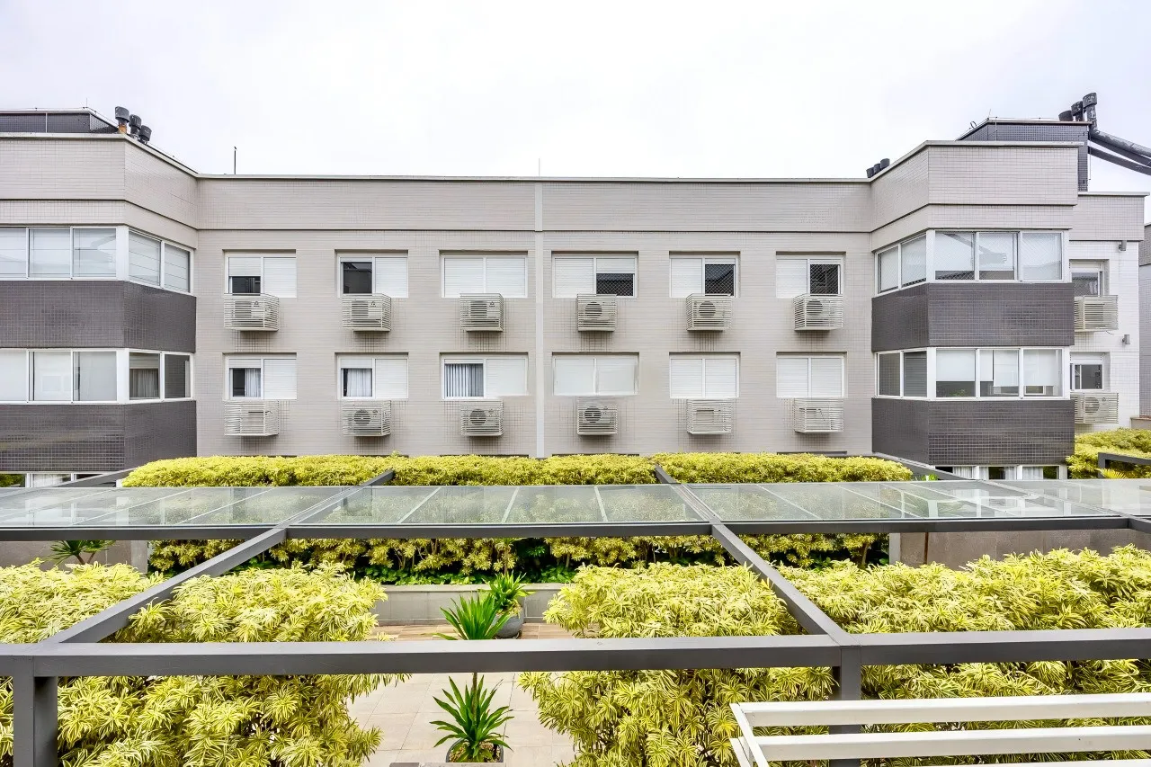 R$ 1.380.000 - EXCELENTE APARTAMENTO - 134M2 - 3 DORM - 2 SU&Iacute;TES - 4 VAGAS - DEP&Oacute;SITO Rua Araruama Porto Alegre - 