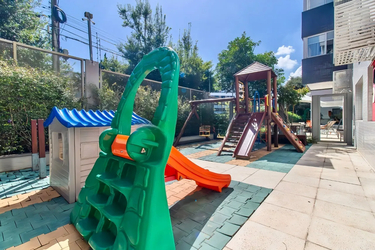 R$ 1.380.000 - EXCELENTE APARTAMENTO - 134M2 - 3 DORM - 2 SU&Iacute;TES - 4 VAGAS - DEP&Oacute;SITO Rua Araruama Porto Alegre - 