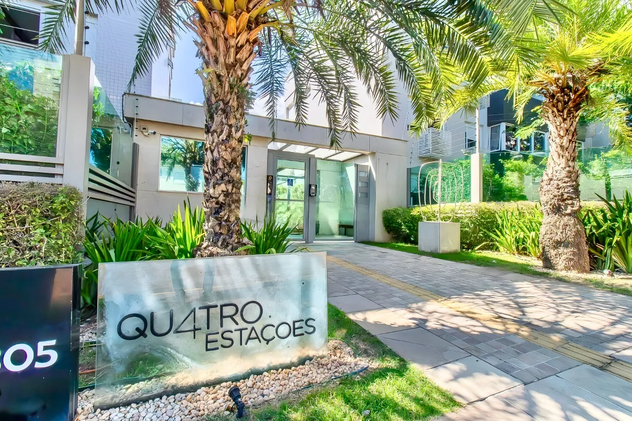 R$ 1.380.000 - EXCELENTE APARTAMENTO - 134M2 - 3 DORM - 2 SU&Iacute;TES - 4 VAGAS - DEP&Oacute;SITO Rua Araruama Porto Alegre - 