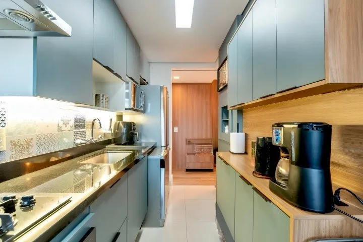 R$ 625.000 - BELO APARTAMENTO - 72M2 - 2 DORM - VISTA PANOR&Acirc;MICA - 1 VAGA Rua Itapeva Porto Alegre - 