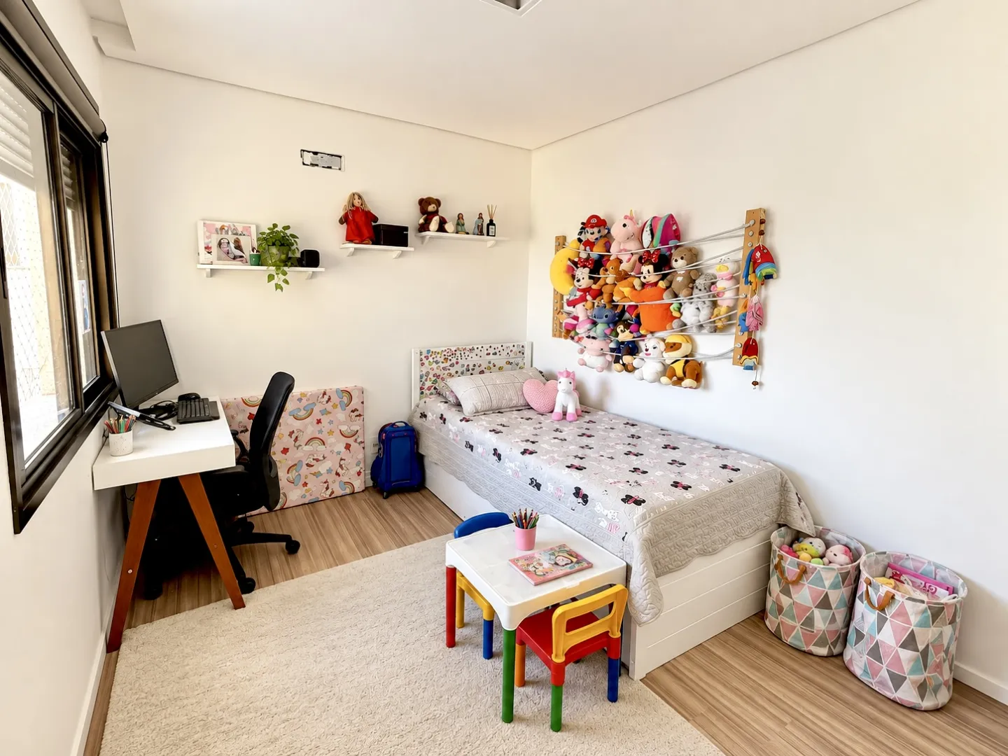 R$ 670.000 - LINDO APARTAMENTO - 81M2 - 2 DORM - SU&Iacute;TE - 1 VAGA - VISTA - INFRA Rua Piauí Porto Alegre - 