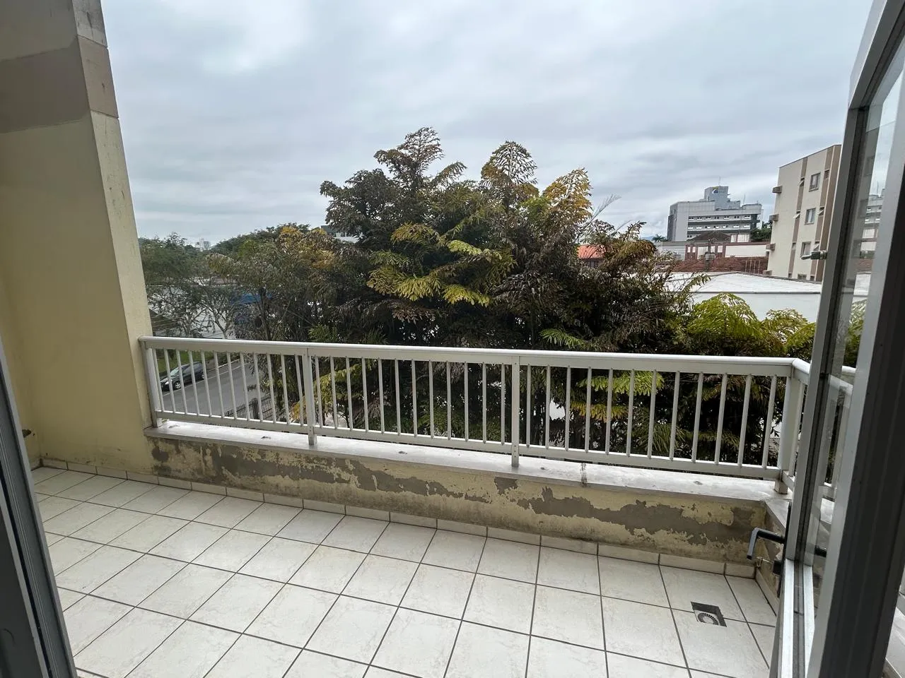 Apartamento amplo. Bem localizado  Timbó - 