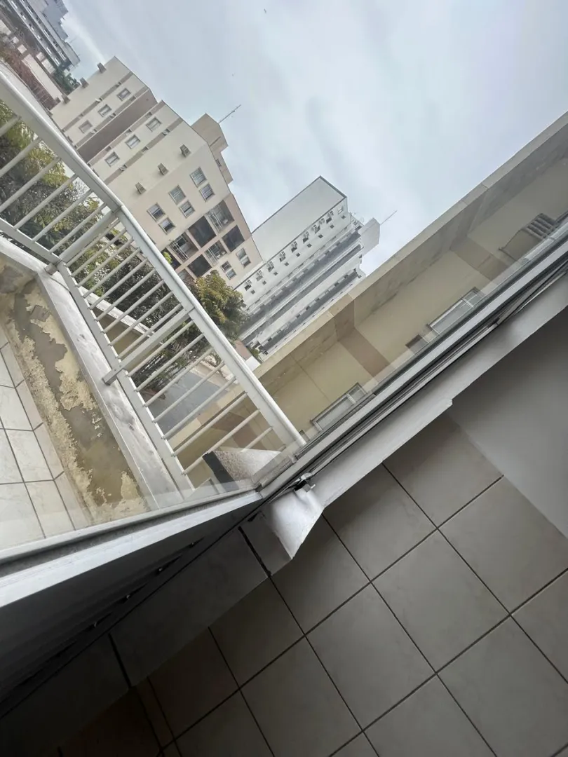 Apartamento amplo. Bem localizado  Timbó - 