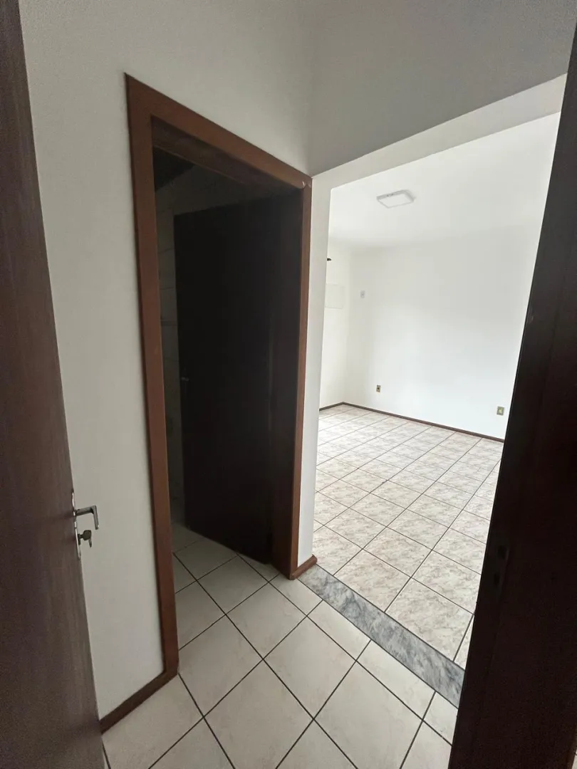 Apartamento amplo. Bem localizado  Timbó - 