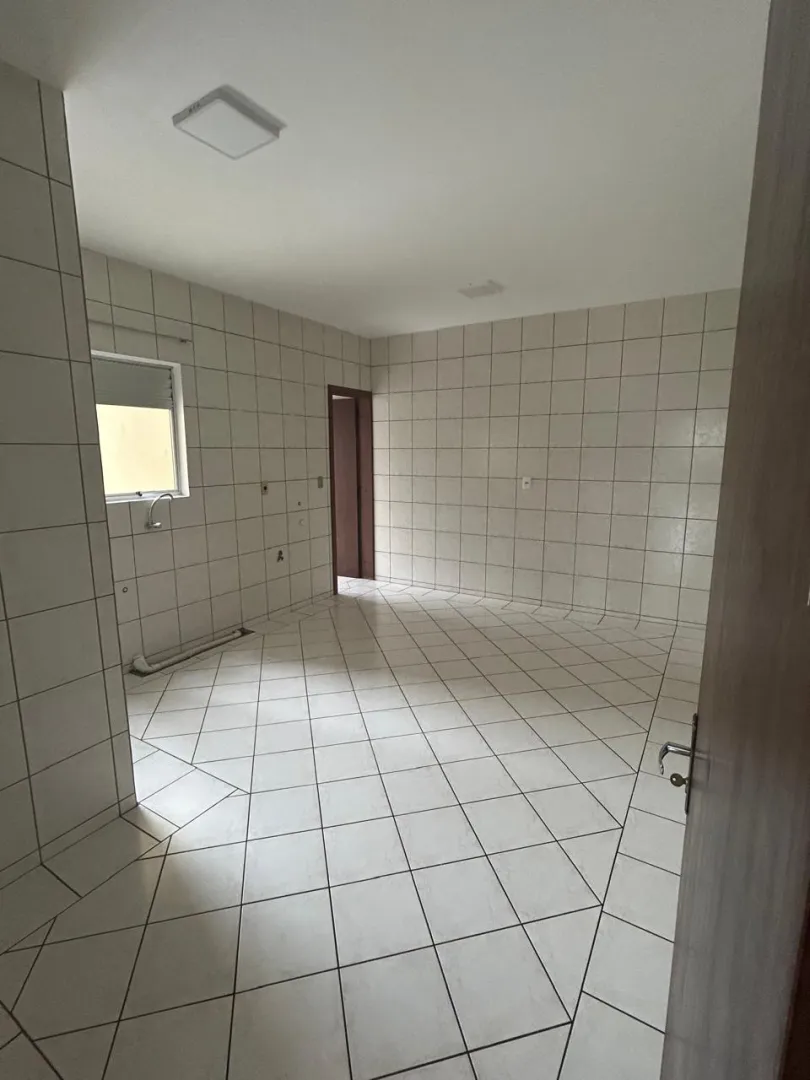 Apartamento amplo. Bem localizado  Timbó - 